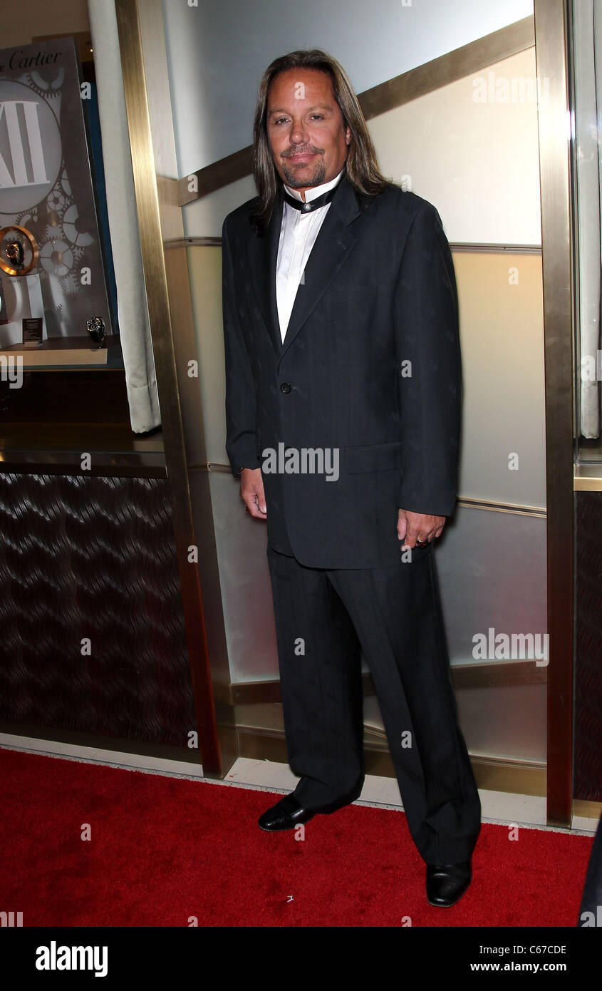 Vince Neil présents pour le Nevada Ballet Theatre noir et blanc annuel Ball, Aria Resort and Casino au centre-ville, las, NV le 29 janvier 2011. Photo par : MORA/Everett Collection Banque D'Images