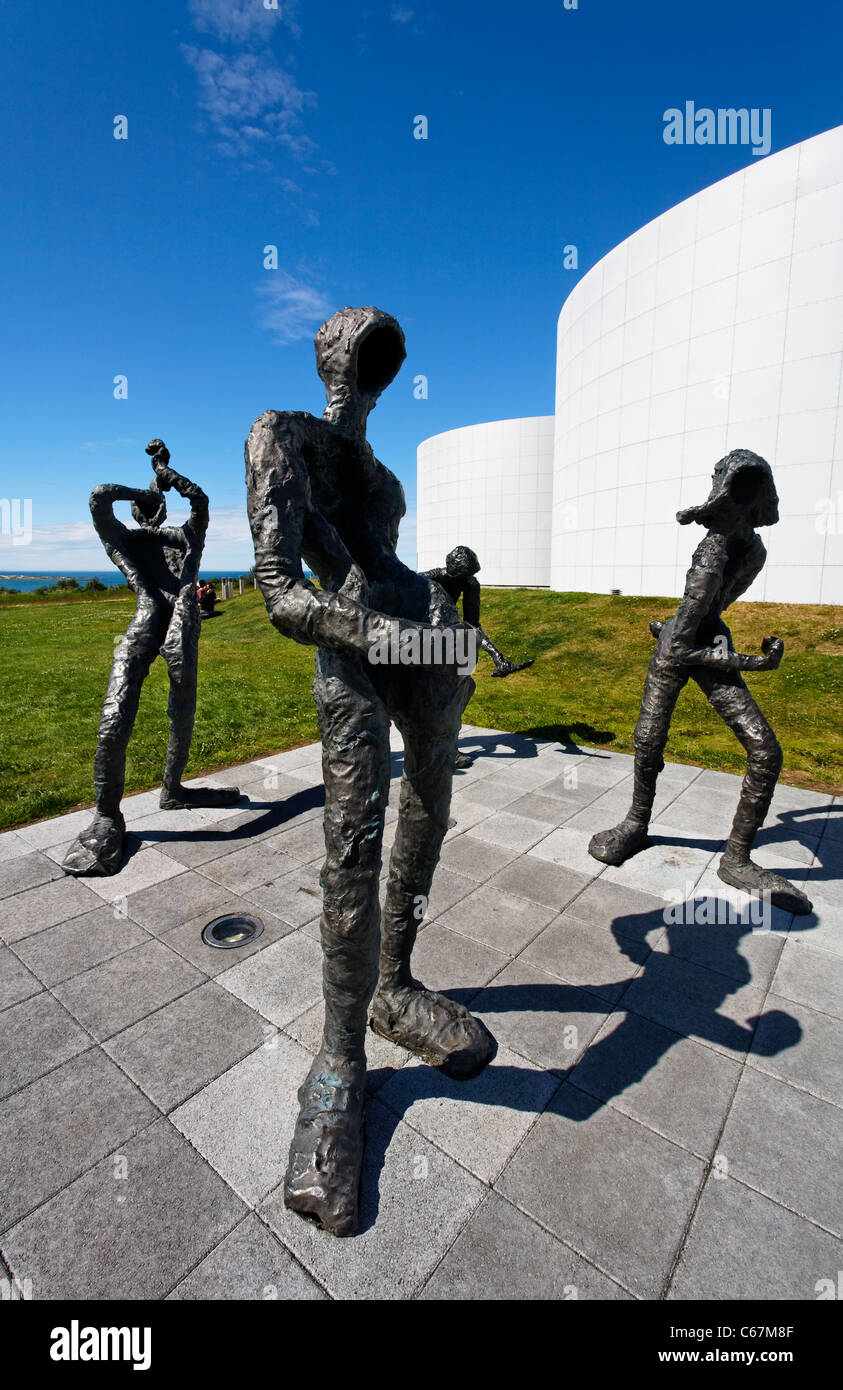 Statues dans Perlan, la perle, la maison de la Saga Museum et de l'eau chaude du stockage pour Reykjavik, Islande Banque D'Images