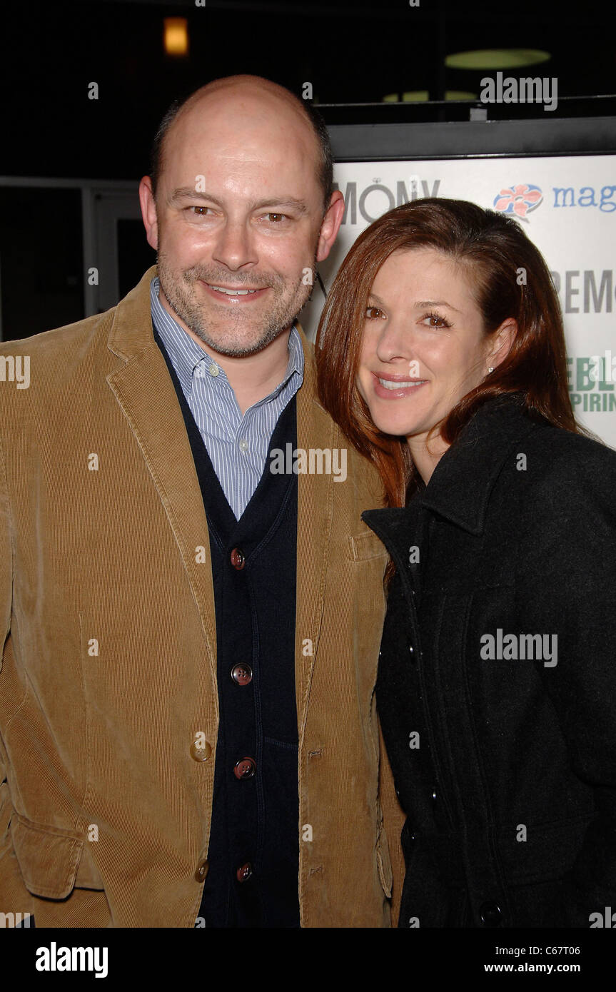 Rob Corddry, Sandra Corddry aux arrivées d'Arclight Hollywood Premiere, cérémonie, Los Angeles, CA 22 mars 2011. Photo par : Michael Germana/Everett Collection Banque D'Images