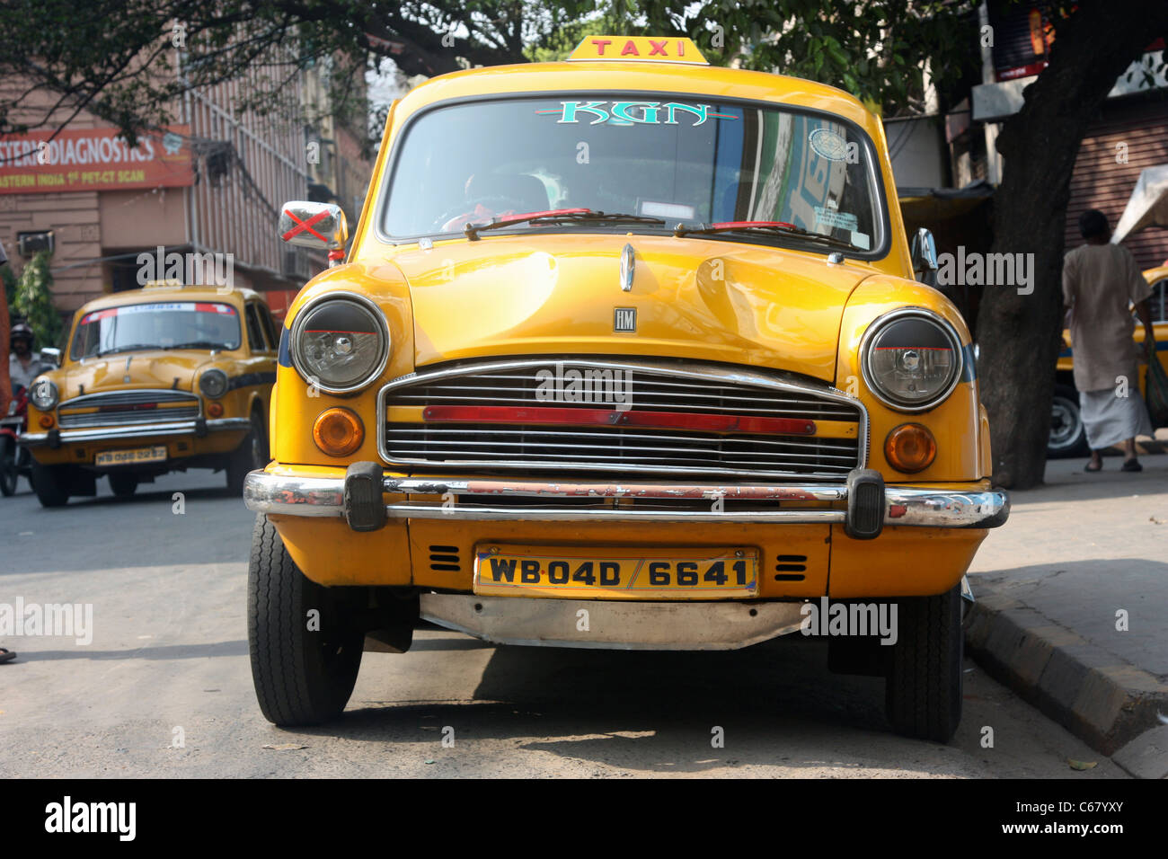 L'ambassadeur de Kolkata taxi street Banque D'Images