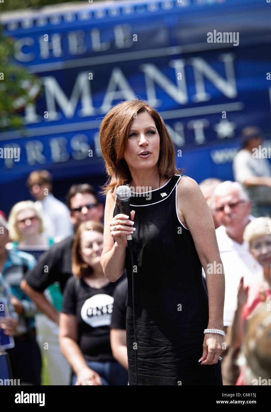 Le candidat présidentiel républicain campagnes Michelle Bachmann le 18 août 2011 à Columbia, en Caroline du Sud. Banque D'Images