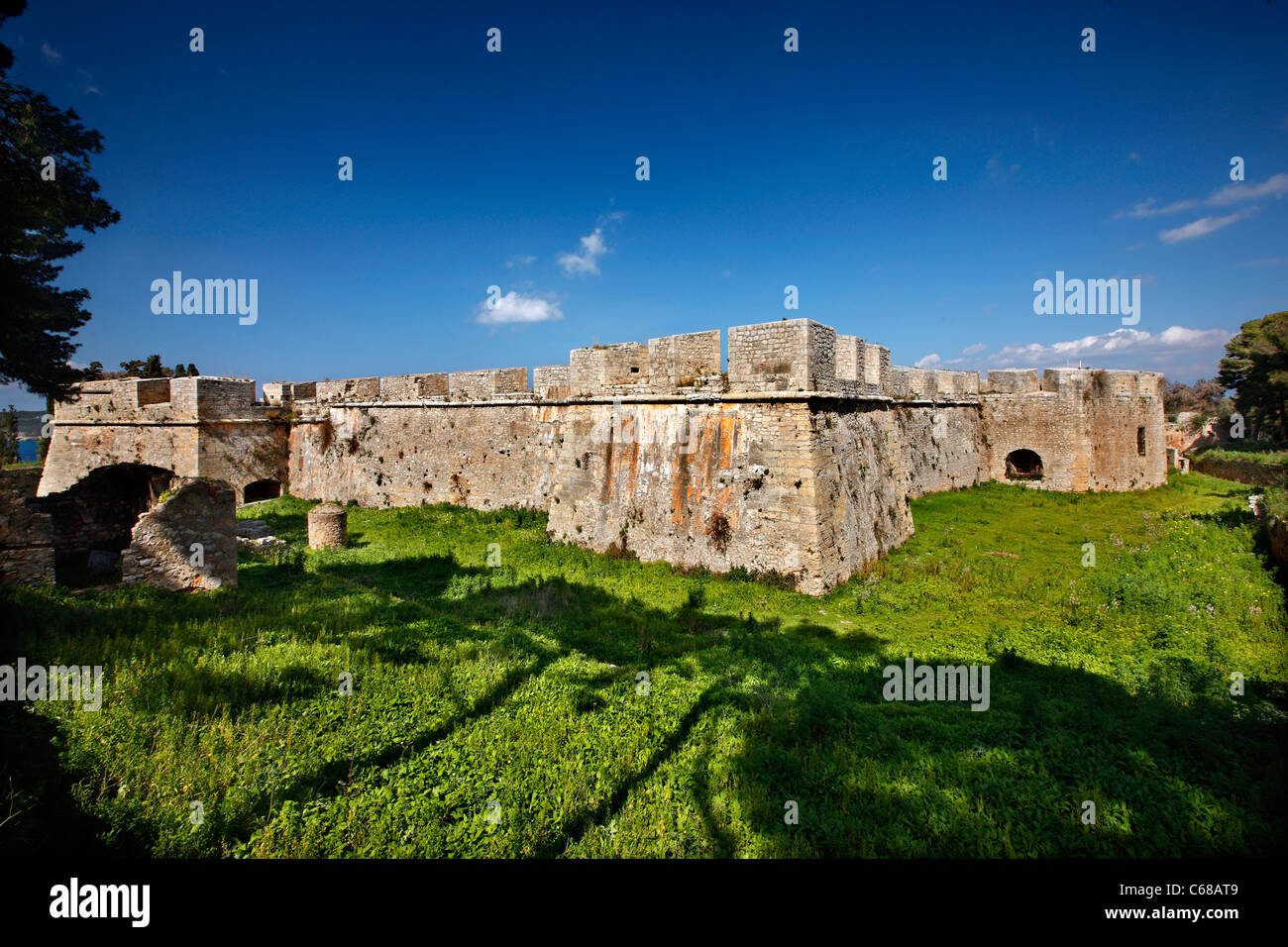 L'Niokastro (signifie 'nouveau') Château de Pylos, ville préfecture de la Messénie, Péloponnèse, Grèce. Banque D'Images
