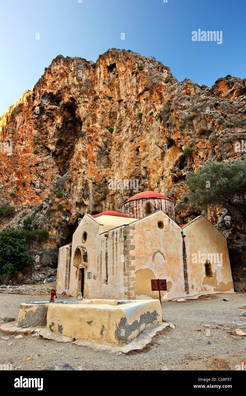 L'église d'Agios Antonios dans ('Agiofarago Canyon Saint'), montagnes Asterousia, Heraklion, Grèce, île Cretet Banque D'Images