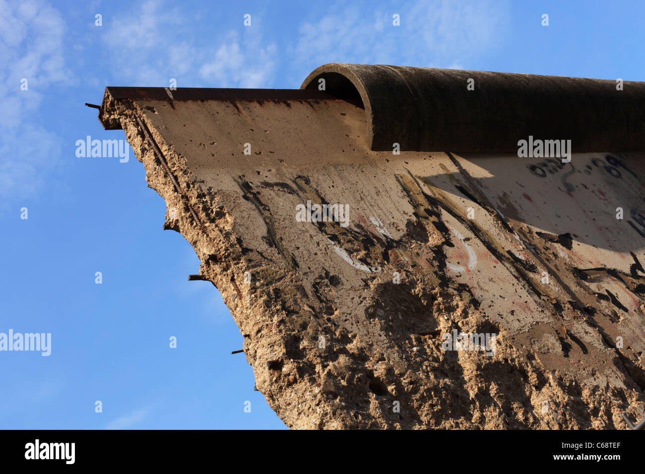 Détail du mur de Berlin reste sur Niederkirchnerstrasse. Banque D'Images