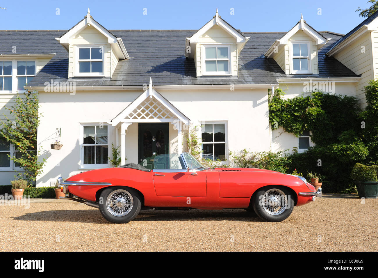 1970 Jaguar Etype Roadster de série 2 en rouge Banque D'Images