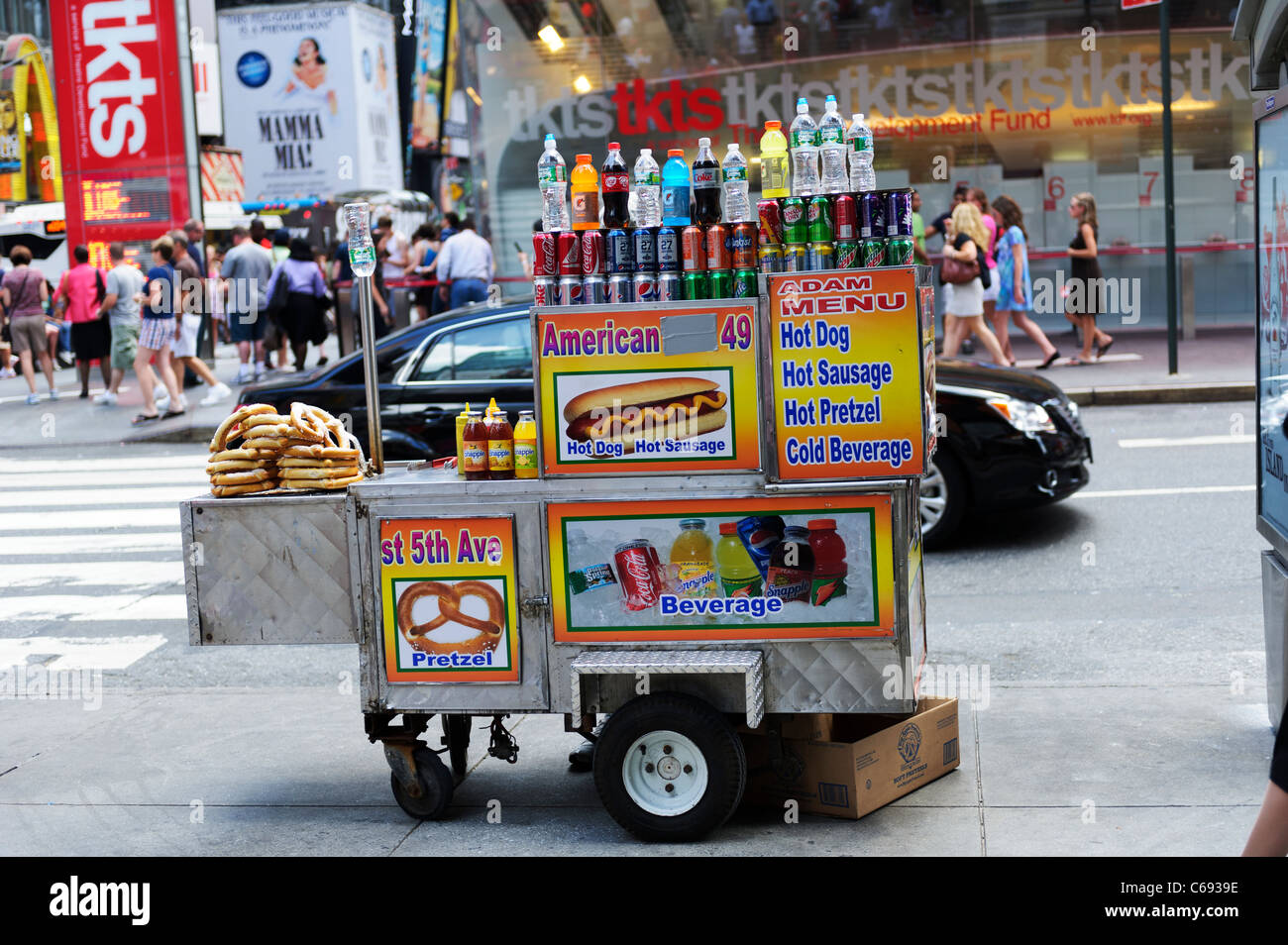 Street Food Vendor, Times Square, New York, Manhattan, USA Photo Stock