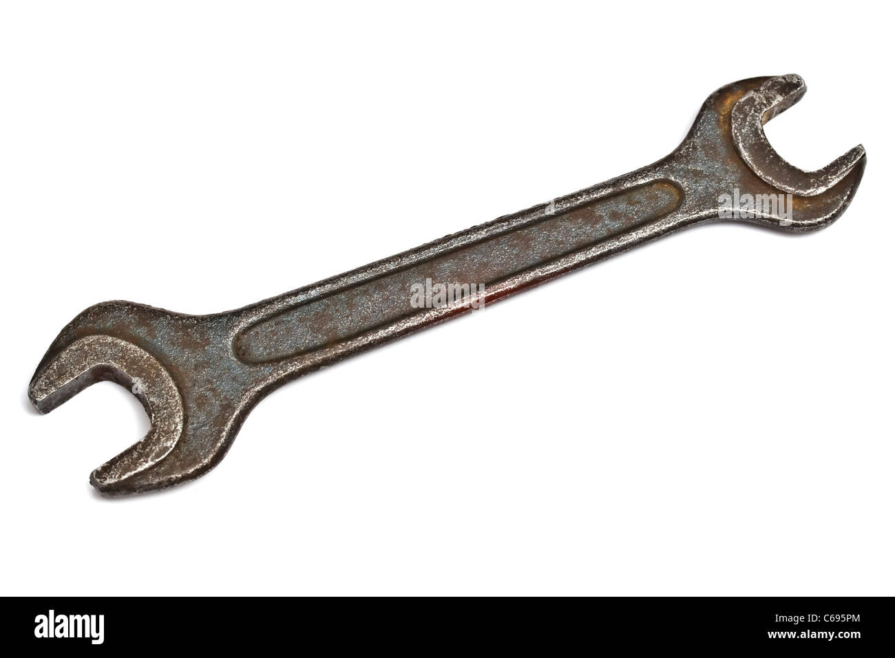 Une vieille clé dynamométrique isolé sur fond blanc Banque D'Images