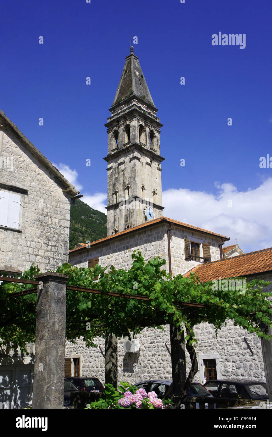 Clocher de l'église Vénitienne, Perast, baie de Kotor, Monténégro Banque D'Images