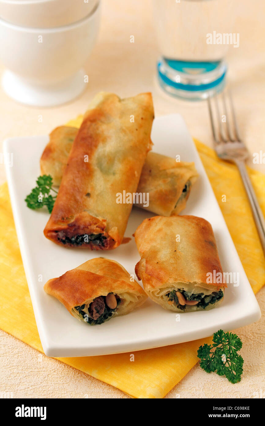 Rouleaux d'épinards. Recette disponible. Banque D'Images