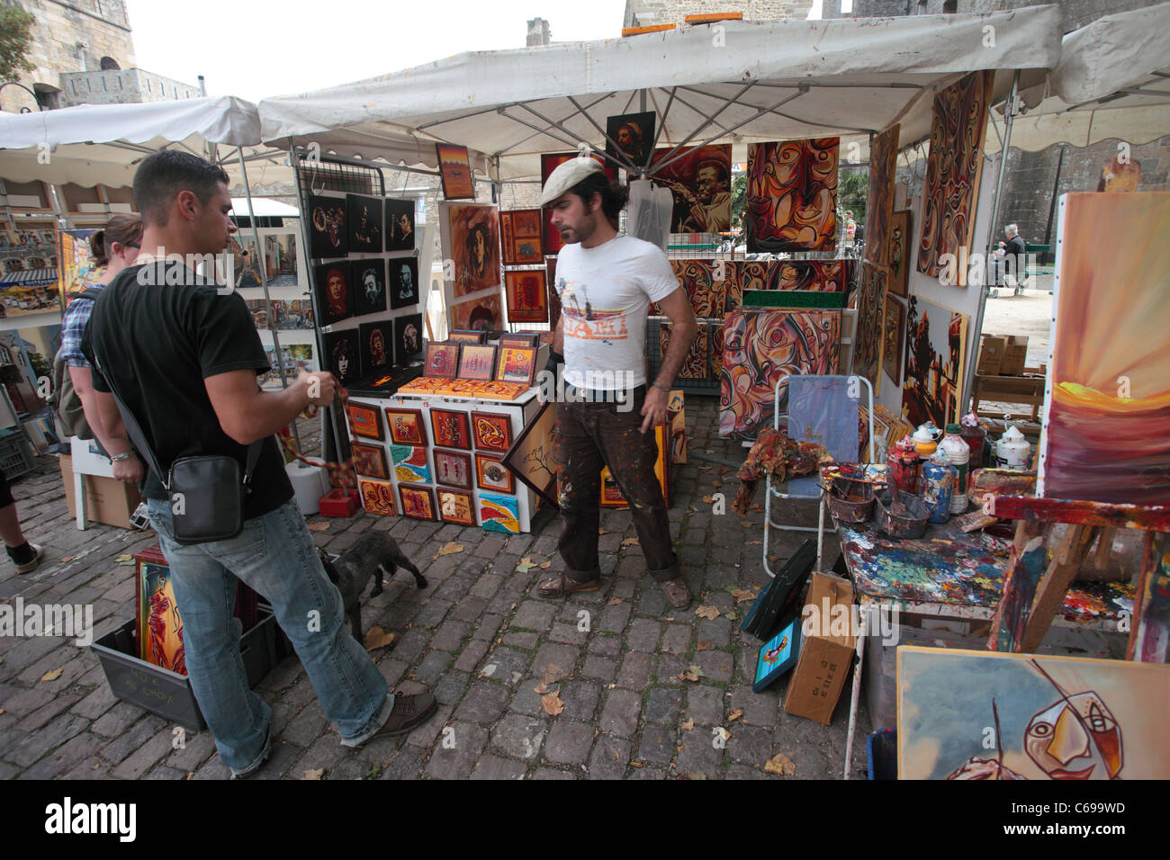 Marché de l'art, st malo, Bretagne, France Banque D'Images