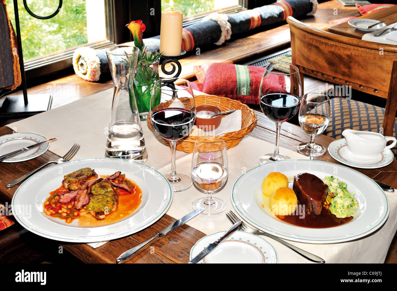 Allemagne, Eisenach : déjeuner avec spécialités régionales dans l'Hotel Auf der Wartburg Banque D'Images