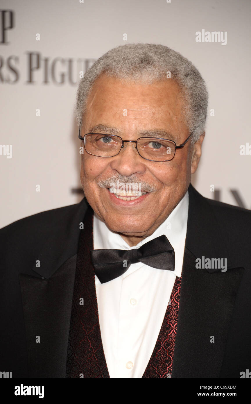 James Earl Jones au théâtre américain pour des arrivées du 65e Escadre Antoinette Perry Tony Awards - Arrivals, Beacon Theater, New York, NY 12 Juin, 2011. Photo par : Rob riche/Everett Collection Banque D'Images