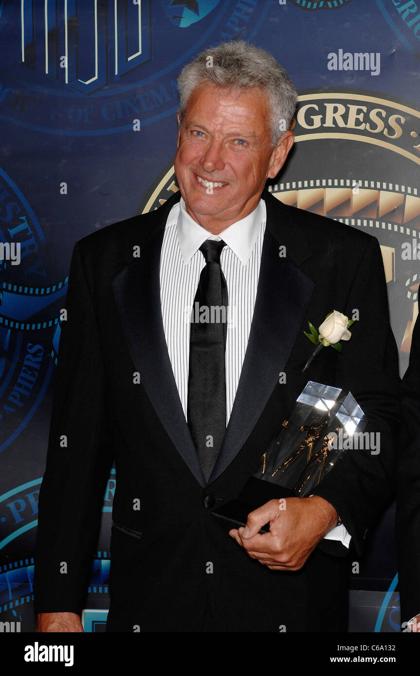 John Seale présents pour 25e remise annuelle des Prix pour réalisations exceptionnelles de NCP, Hyatt Regency Century Plaza Hotel, Los Angeles, CA Banque D'Images