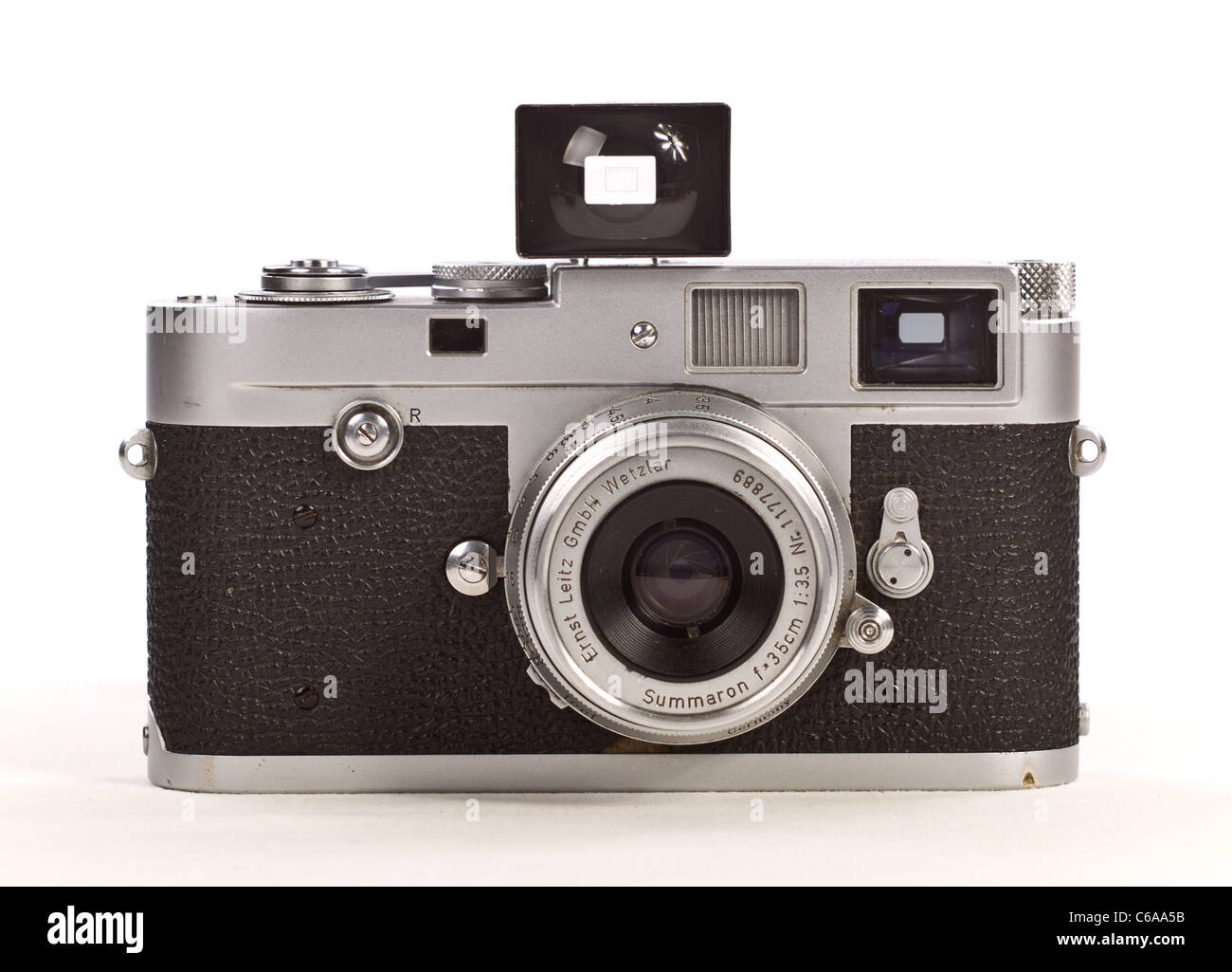 Leitz Leica M2 Appareil photo 35 mm avec objectif 35mm Summaron et  accesoires Finder caméra Film classique Photo Stock - Alamy