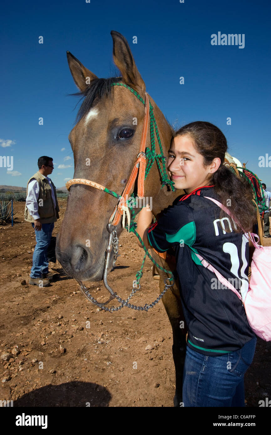 Fille du Président Calderon Maria épouse son cheval à la tequila Jose Cuervo plantation en Tequila, Mexique Banque D'Images