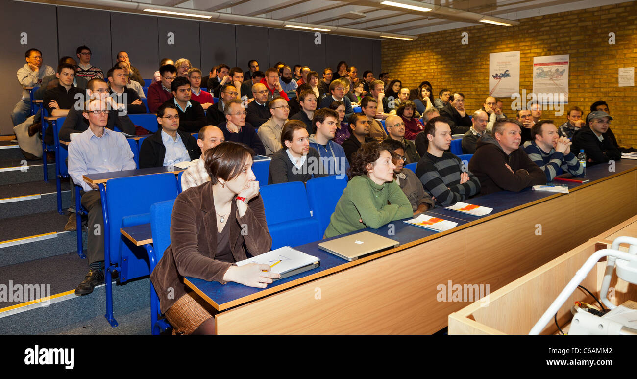 La recherche interdisciplinaire de l'université conférence vision les élèves maître de conférences Université de Southampton Highfield apprendre campus Banque D'Images