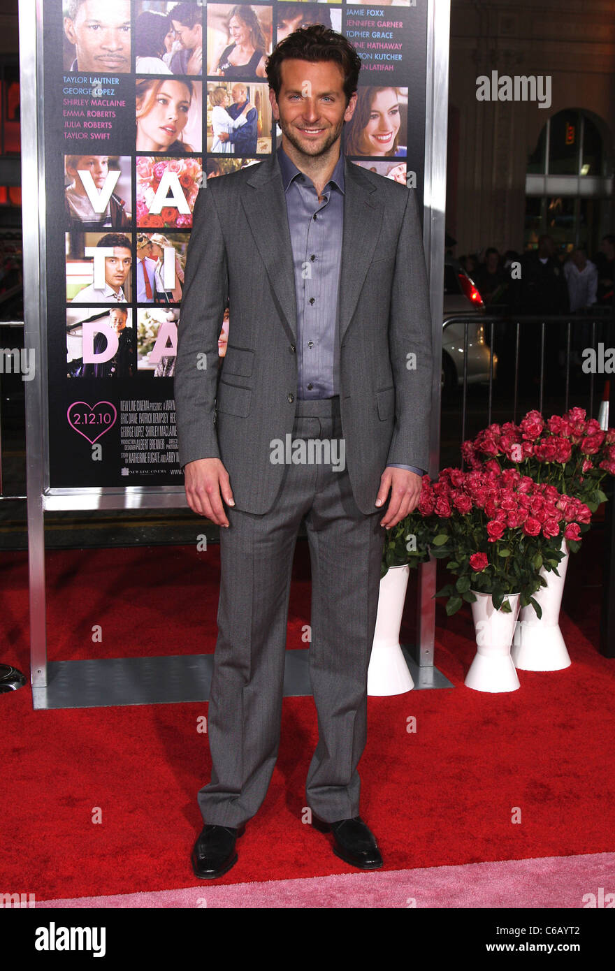 Bradley Cooper Los Angeles Première mondiale de 'Valentine's Day' tenue à l'Grauman's Chinese Theatre Hollywood, Californie - Banque D'Images