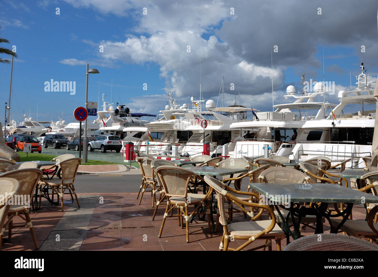 Restaurant et bar extérieur wellies, Puerto Portals, Majorque Banque D'Images