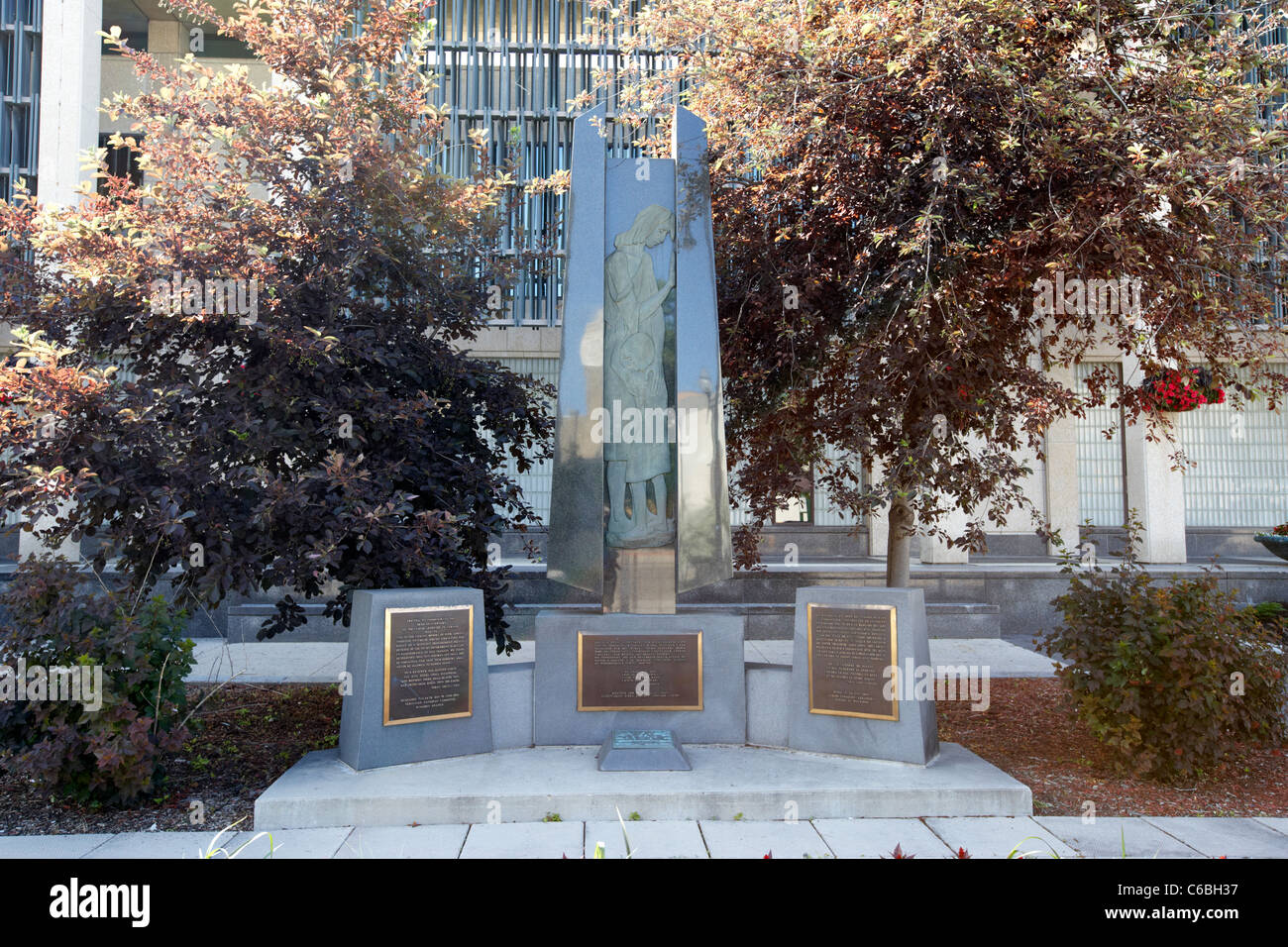 Monument pour commémorer l'genocine la famine en Ukraine l'hôtel de ville de Winnipeg Centre-ville de Winnipeg Manitoba canada Banque D'Images