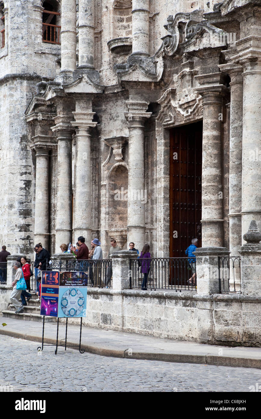 Cuba, La Havane. La Cathédrale de San Cristobal, la cathédrale de Saint Christophe, terminé 1777. Banque D'Images