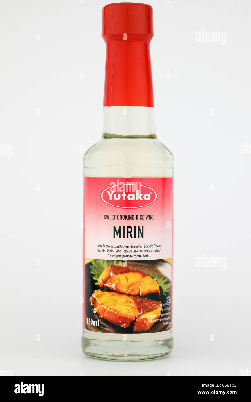 150ml Bouteille de Yutaka Mirin vin de riz de cuisson douce. Banque D'Images