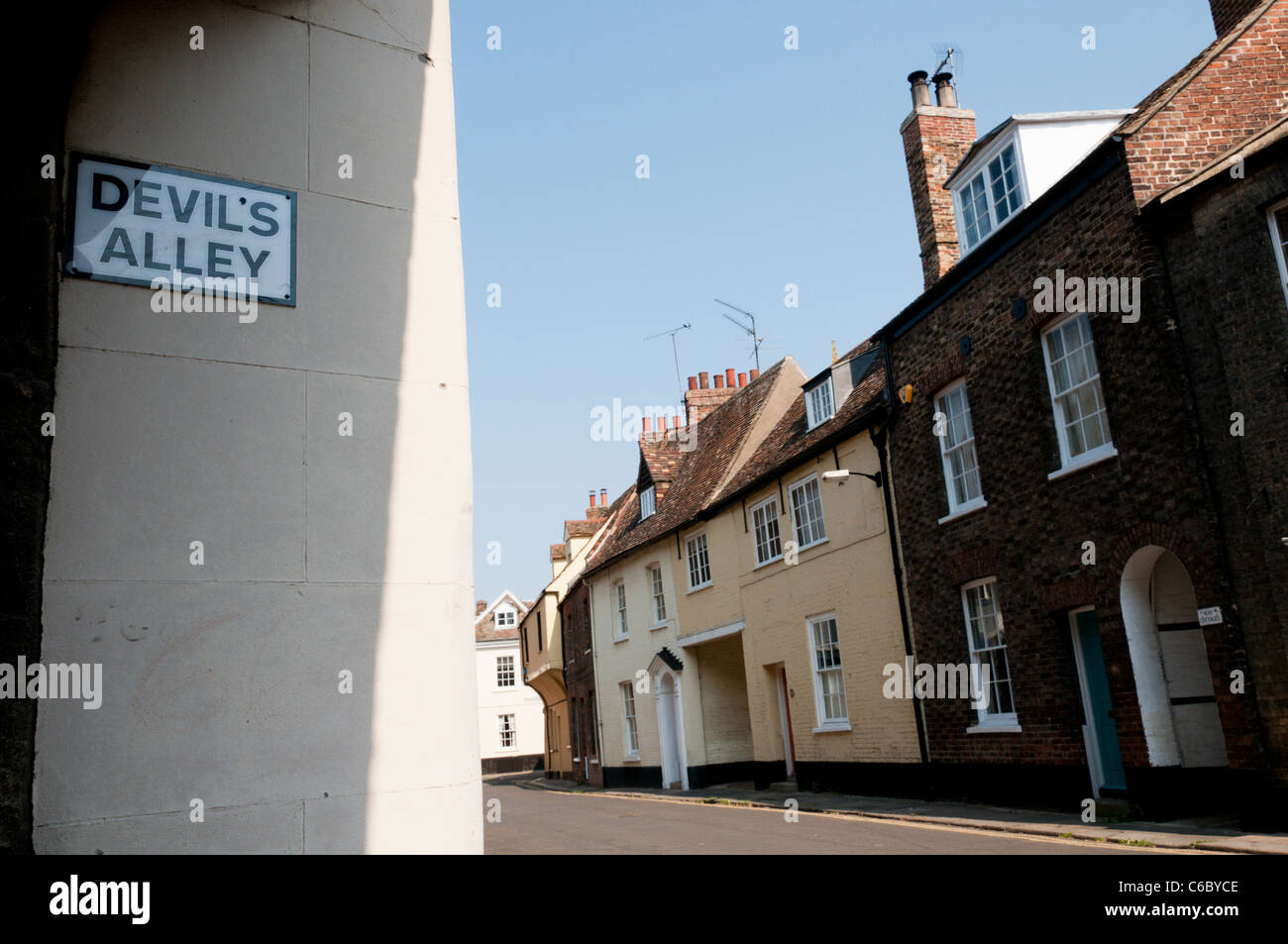 Devil's Alley nom de rue à King's Lynn. Voir la description pour plus de détails. Banque D'Images