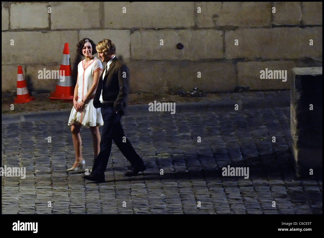 Marion Cotillard et Owen Wilson sur le plateau de son nouveau film ...