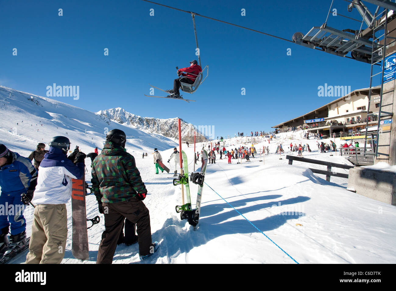 Skifahrer Hintertuxer Gletscher, am Skilift, Fernerhaus skieur,au glacier de Hintertux, ascenseur, Ferner house Banque D'Images