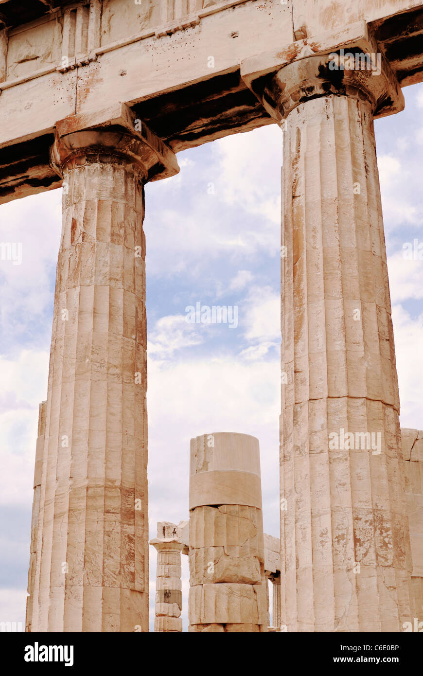 Grèce, Athènes, acropole, des colonnes doriques du Parthénon Banque D'Images