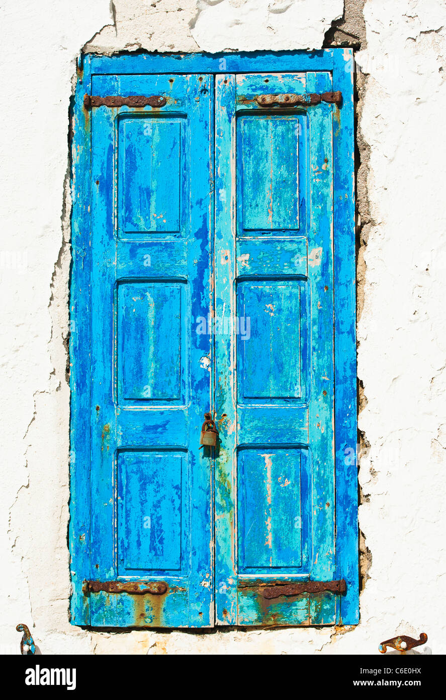 La Grèce, Îles Cyclades, Mykonos, vieille porte bleue Banque D'Images