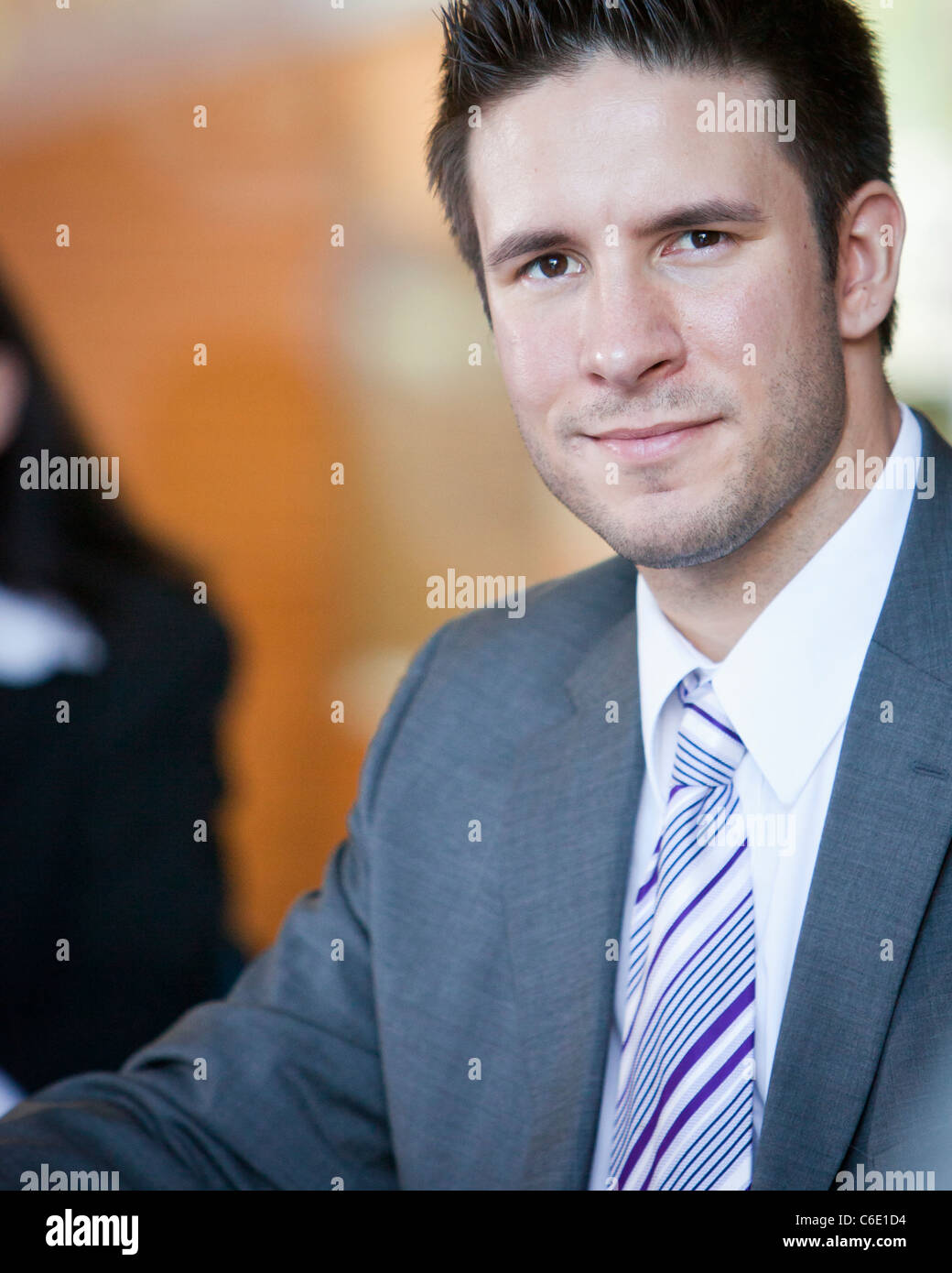Caucasian businessman sérieux Banque D'Images
