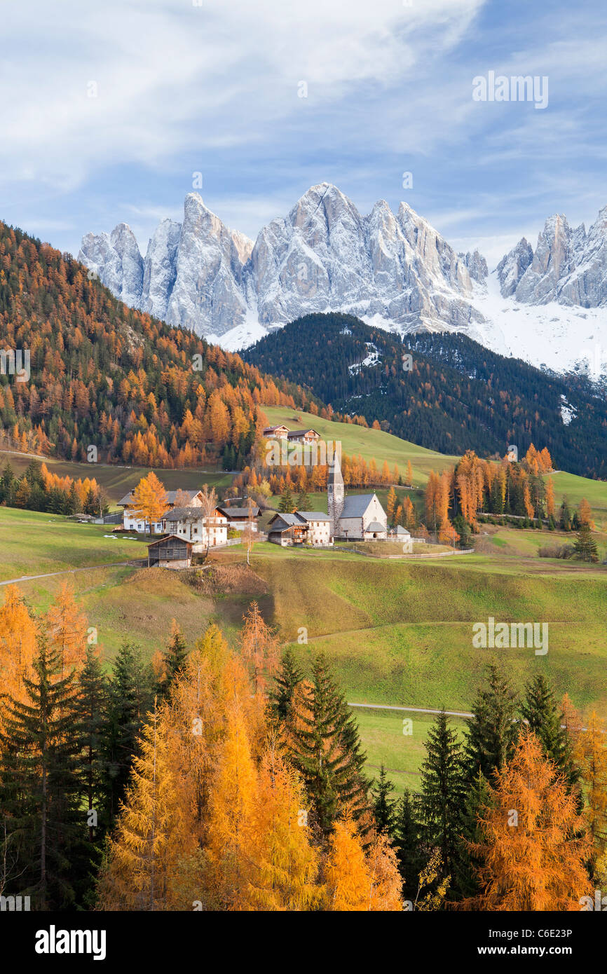 Montagnes, Geisler Gruppe/ Geislerspitzen, Dolomites, Trentino-Alto Adige, Italie, Europe Banque D'Images