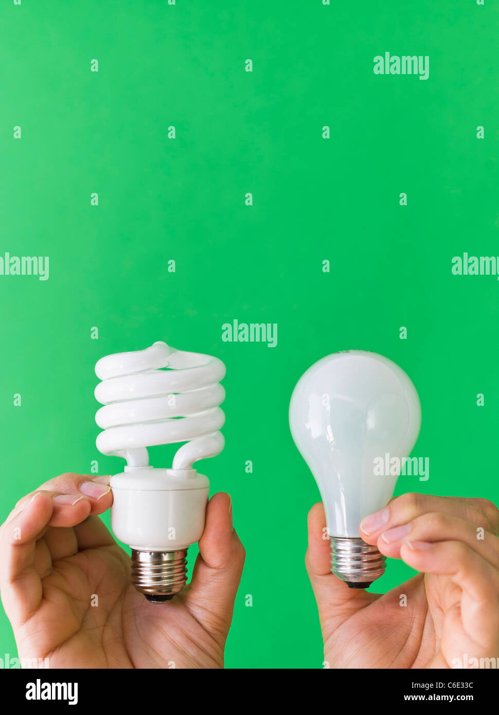 Ampoules mains comparant Banque D'Images