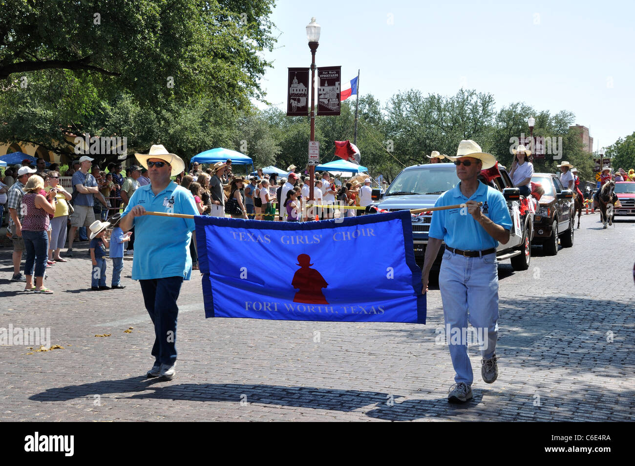 Girls Choir, Parade, Journée nationale de l'American Cowboy, cowboy festival annuel, bestiaux, Fort Worth, Texas, États-Unis Banque D'Images