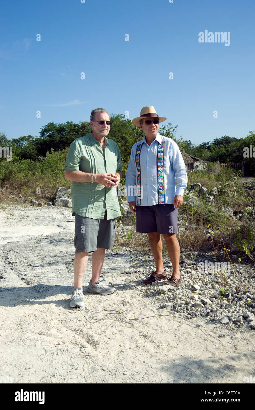 Peter Greenberg et le Président Felipe Calderon du Mexique Banque D'Images