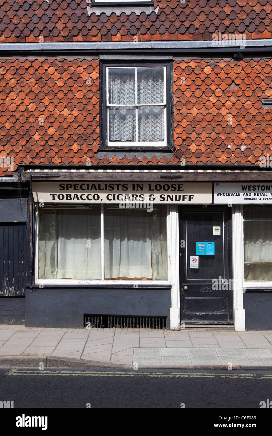 Les buralistes ont fermé boutique Devizes Wiltshire England UK Banque D'Images