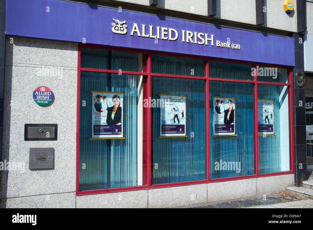 L'extérieur de l'Allied Irish Bank Waterloo Road Wolverhampton UK Banque D'Images