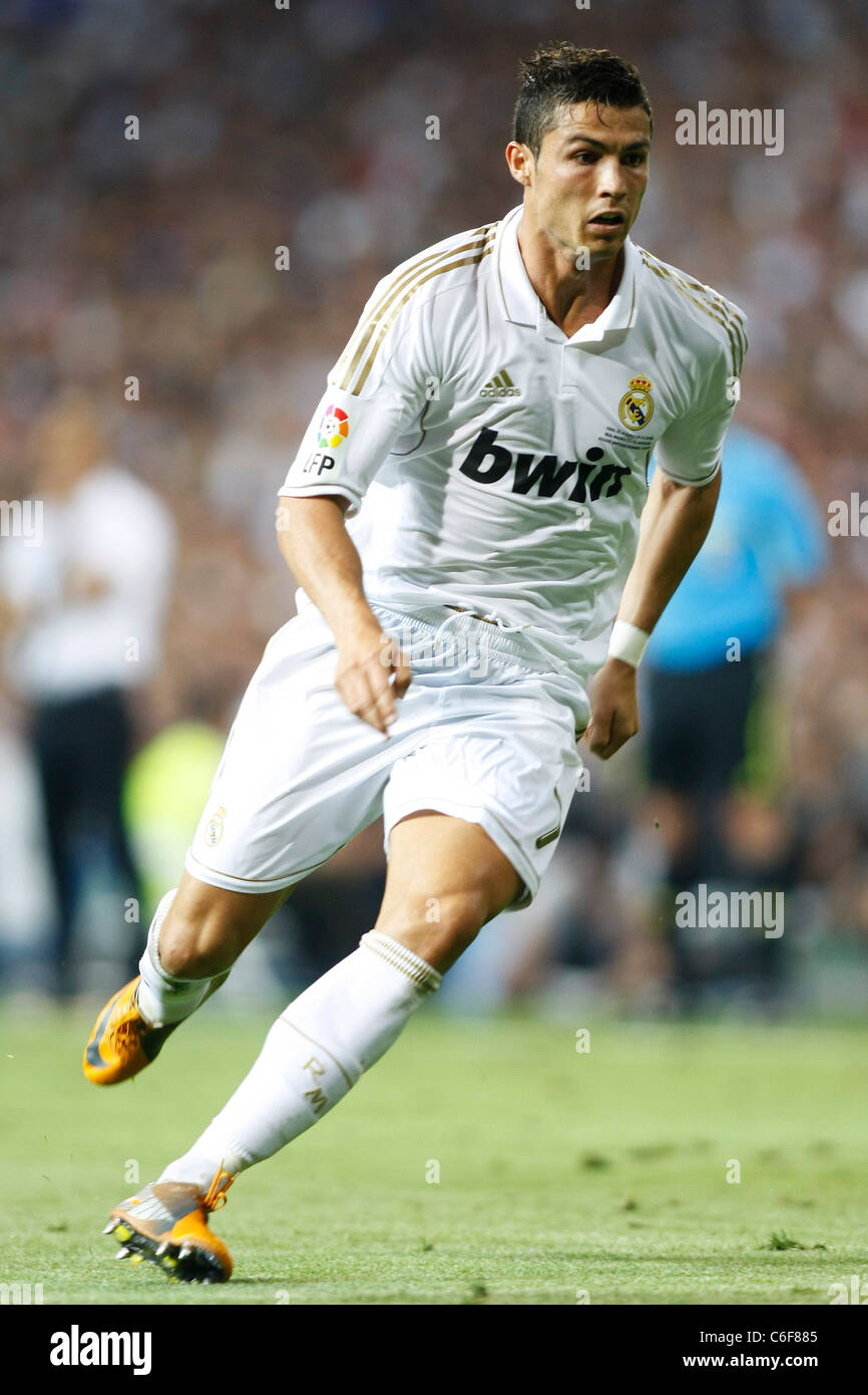 Cristiano Ronaldo (Real) jouant pour la Supercup Espagnol premier leg match de football entre le Real Madrid 2-2 Barcelona . Banque D'Images