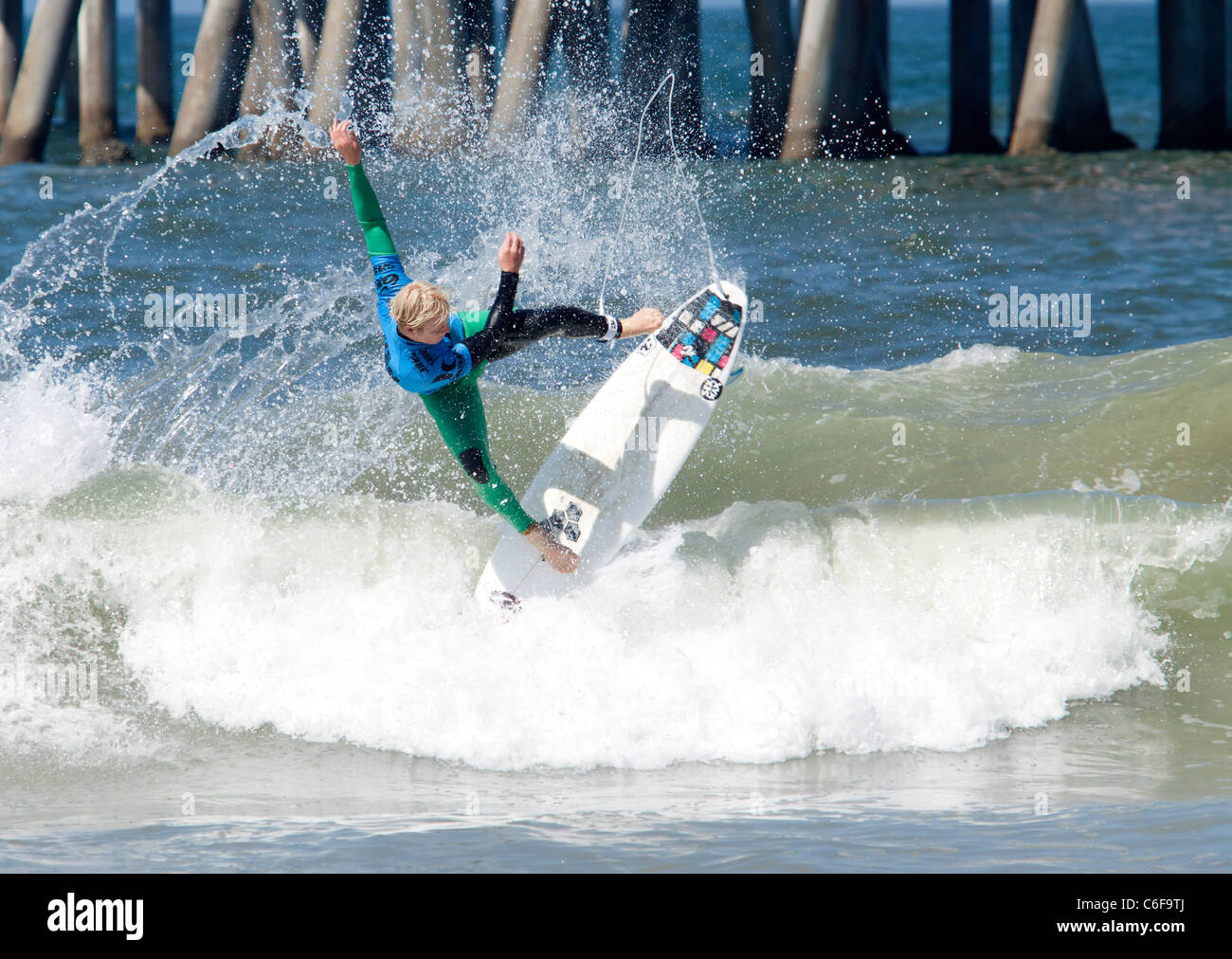 Nat surfeur professionnel jeune à l'US Open 2011 de Surf Huntington Beach Banque D'Images