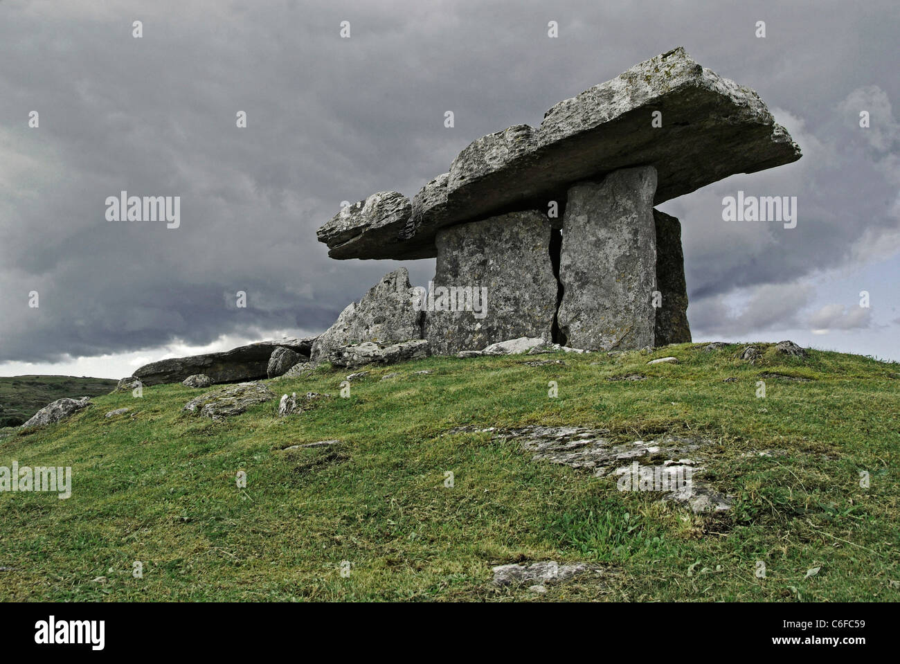 Portal Dolmen tombe Co Clare Ireland Banque D'Images