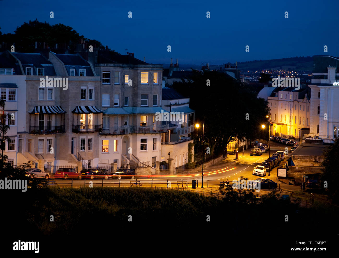 Sion Hill illuminé la nuit, Clifton, Bristol, England, UK Banque D'Images