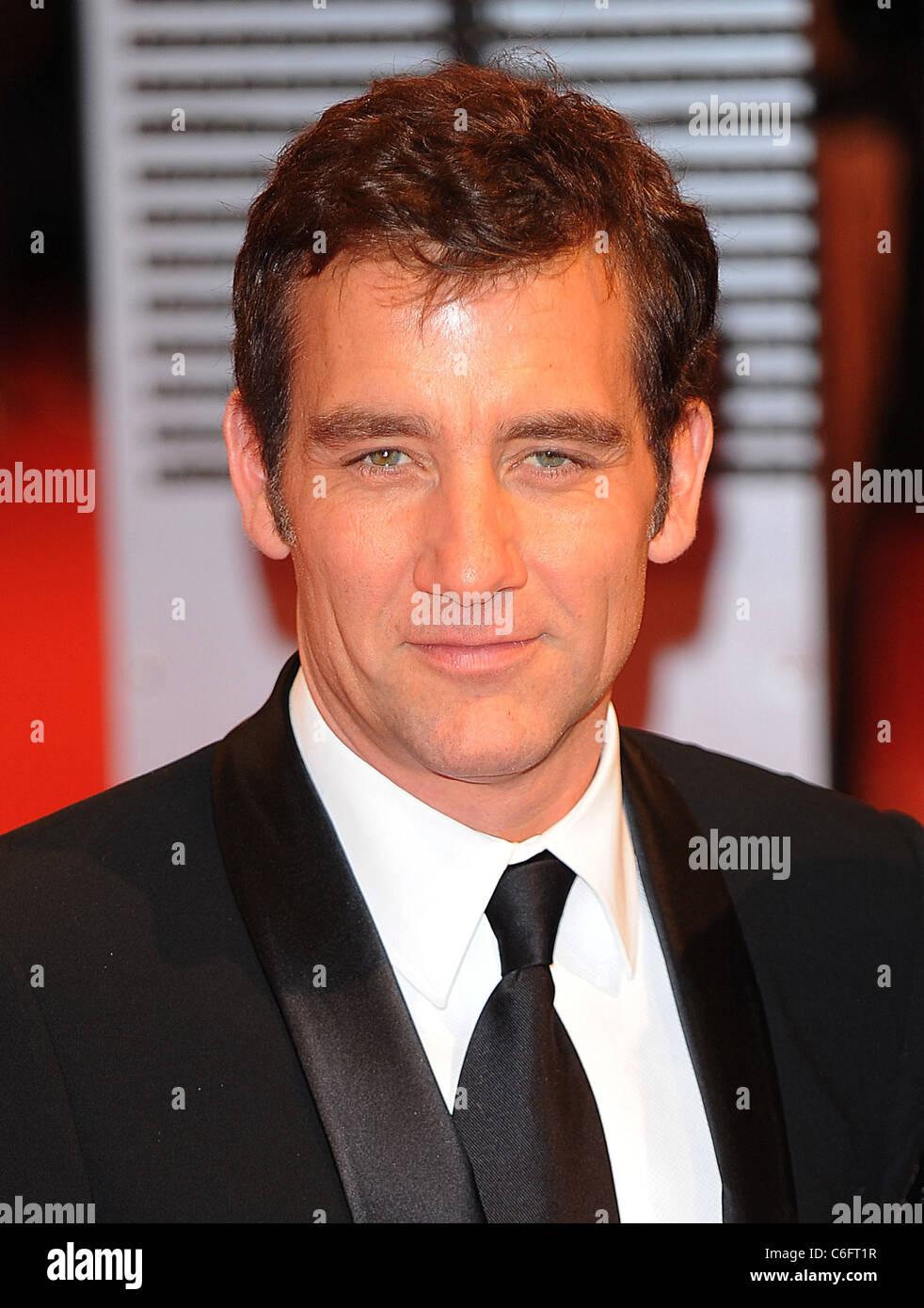 Clive Owen l'Orange British Academy Film Awards (BAFTA) s'est tenue au Royal Opera House - Londres, Angleterre - des arrivées Banque D'Images