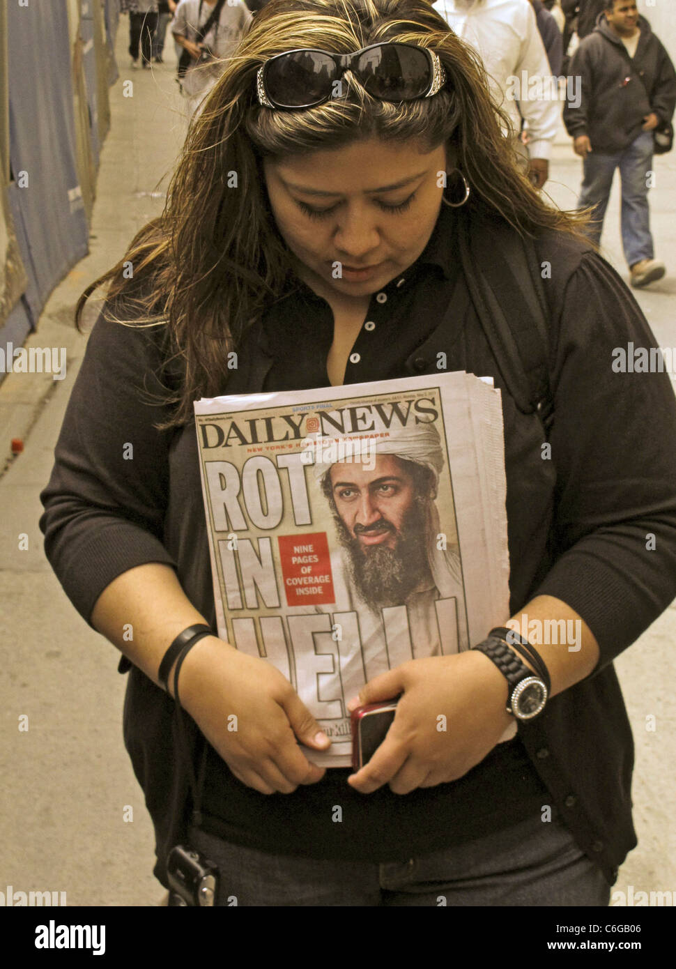 Femmes New York Post,tuer Ben Laden Banque D'Images