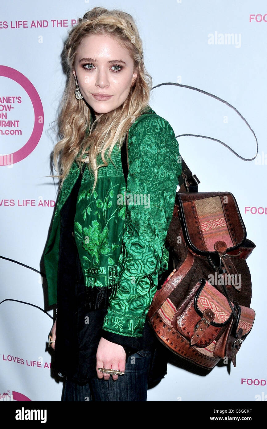 Mary-Kate Olsen inauguration célébration de 'Le Djaggernaut otarian : la planète plus durable Restaurant' sur Bleecker Street - Arrivées Banque D'Images