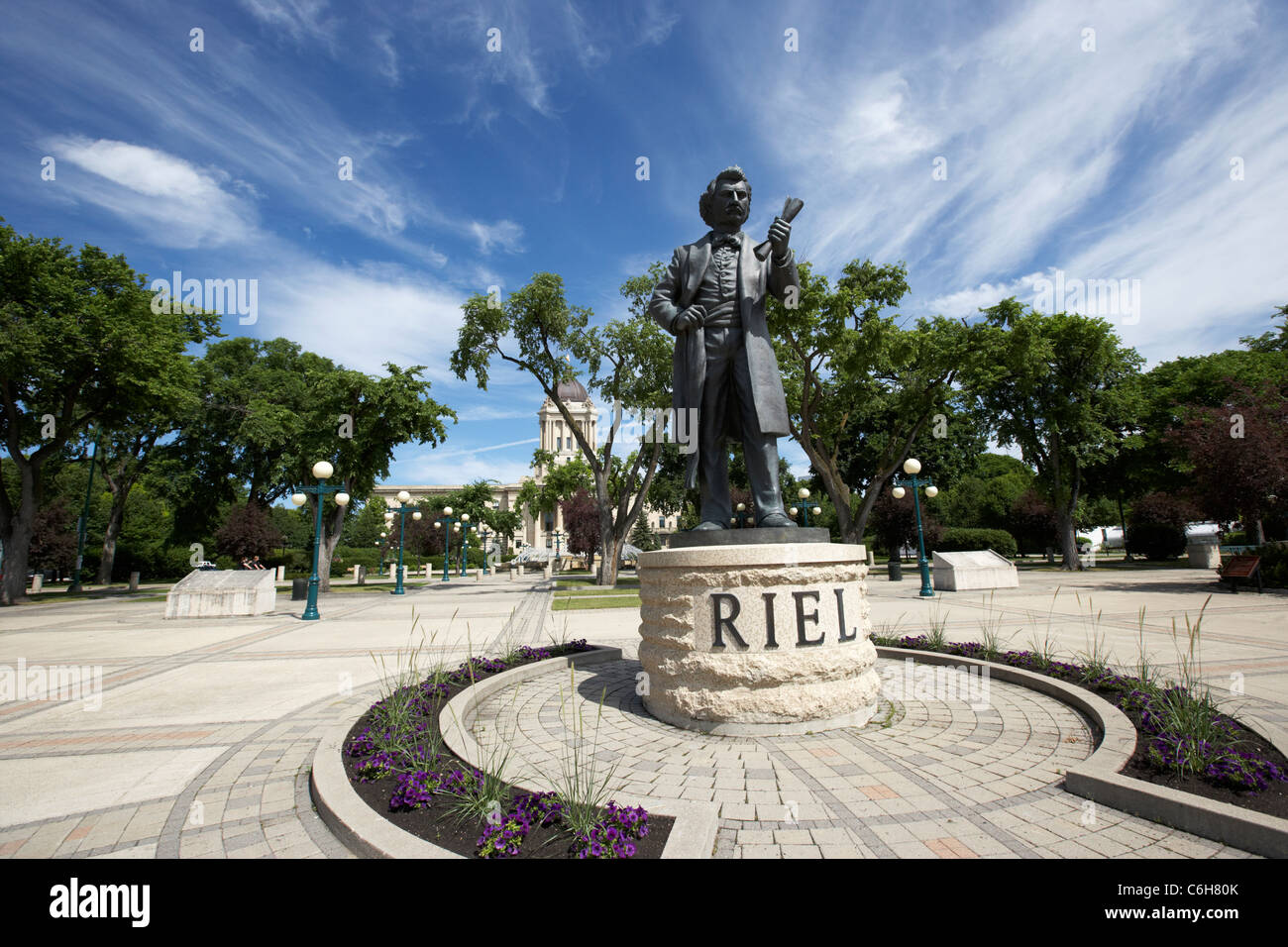 Statue de Louis Riel dans le parc à l'arrière de l'édifice de l'assemblée législative du Manitoba Winnipeg Manitoba canada Banque D'Images