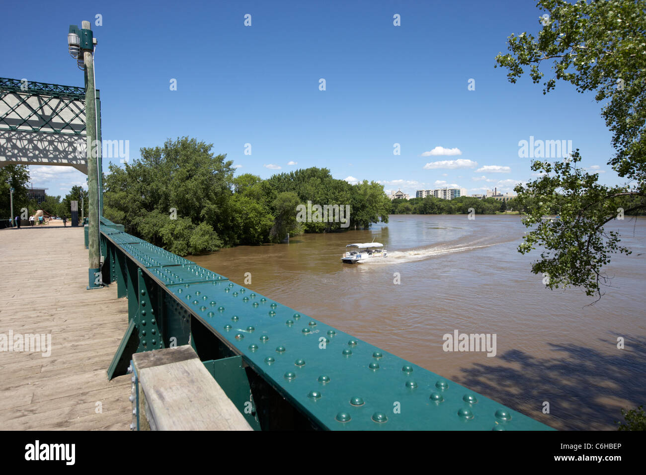 La fourche de la jonction des rivières Rouge et Assiniboine vu de l'historique pont ferroviaire Winnipeg Manitoba Canada Banque D'Images