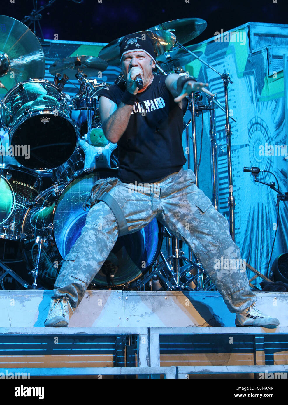 Bruce Dickinson d'Iron Maiden au Madison Square Garden sur le "l'ultime frontière World Tour' la ville de New York, USA - Banque D'Images