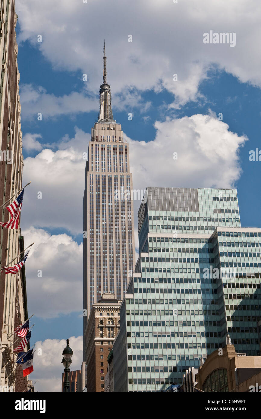 L'Empire State Building est représenté à New York, NY, mardi 2 août 2011. Banque D'Images