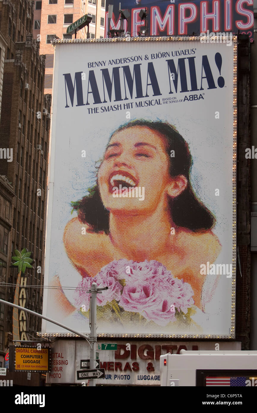 Pour le comité de la publicité encore de Mamma Mia ! Est représenté sur Times Square à New York Banque D'Images