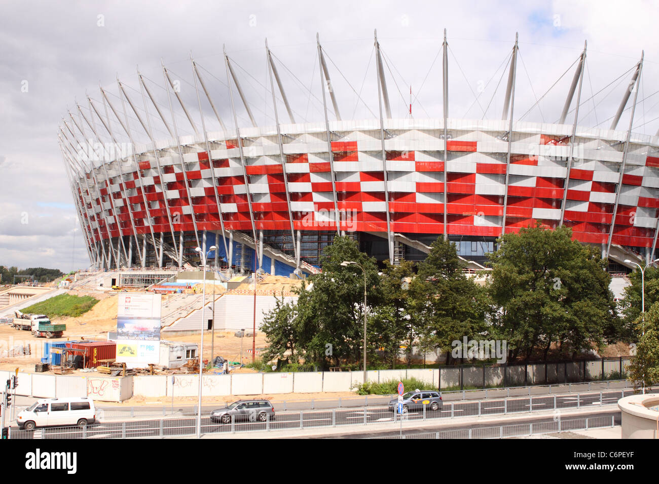 Le nouveau stade National à Varsovie - le stadion Narodowy Warszawa sera utilisé dans l'Euro 2012 vu ici en août 2011 Banque D'Images